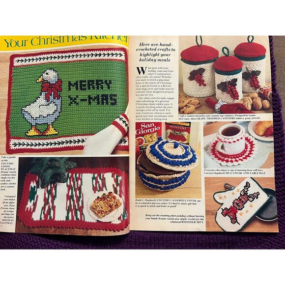 Christmas Crocheted pattern book 1989 - Picture 5 of 15